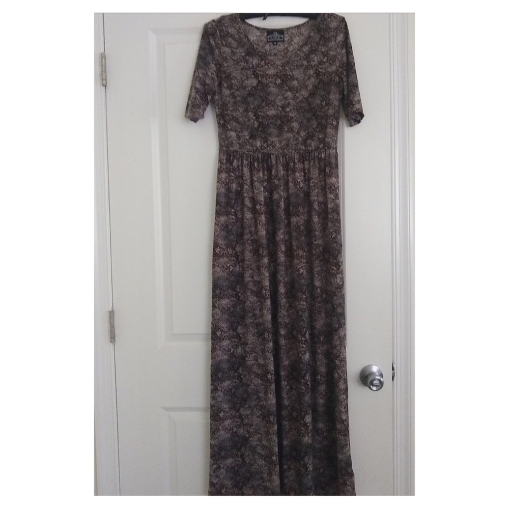 ANGIE snakeskin knit short sleeve maxi dress S M